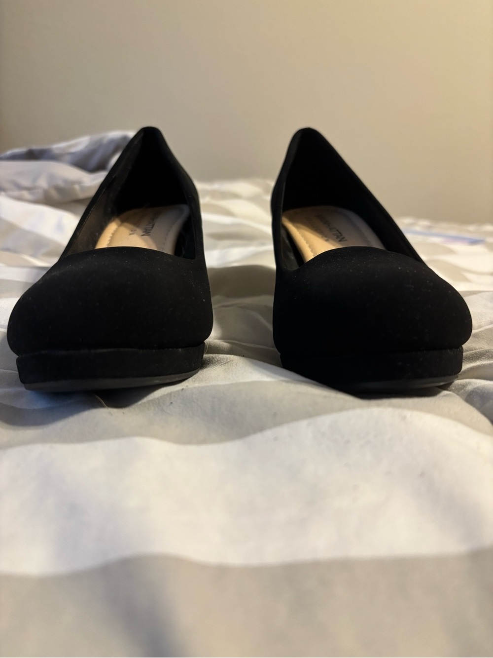 Manhattan Collection 2” Black Heels - Picture 4 of 6